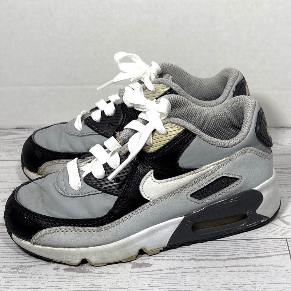 Nike Air Max 90 Kids Preschool Shoes Gray Black White Leather Lace Up Size 12.5C